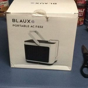 - Blaux  Portable AC F832